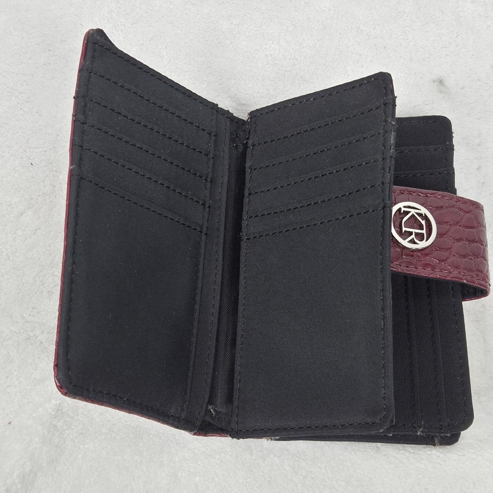 Kim Roger's Burgundy Croc Embossed Snap Close Wallet Bifold Organizer - Picture 6 of 11